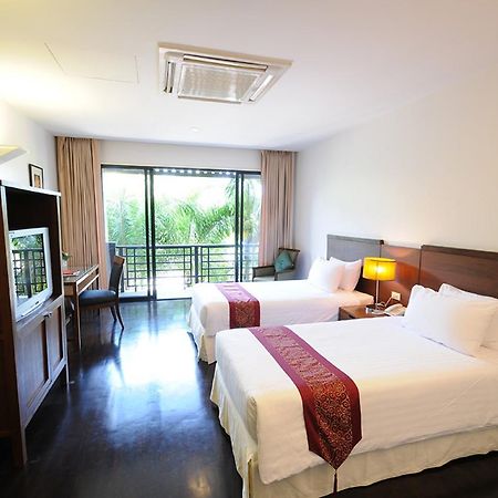 Gasthaus Suwan Golf & Country Club Nakhon Chai Si Exterior foto